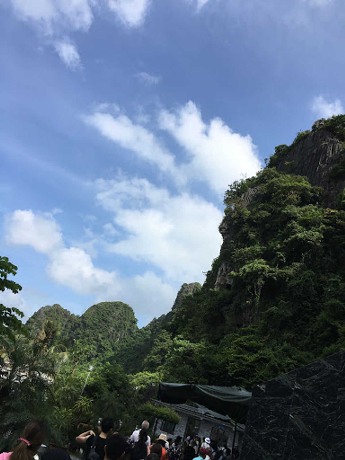 鍾乳洞とか(あまり興味がない w)