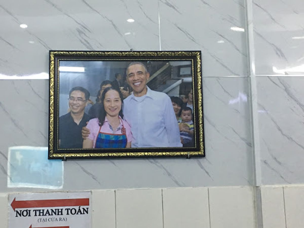 オバマ元大統領が訪れたというブンチャ屋さん。オバマブンチャで通る。有名にな...