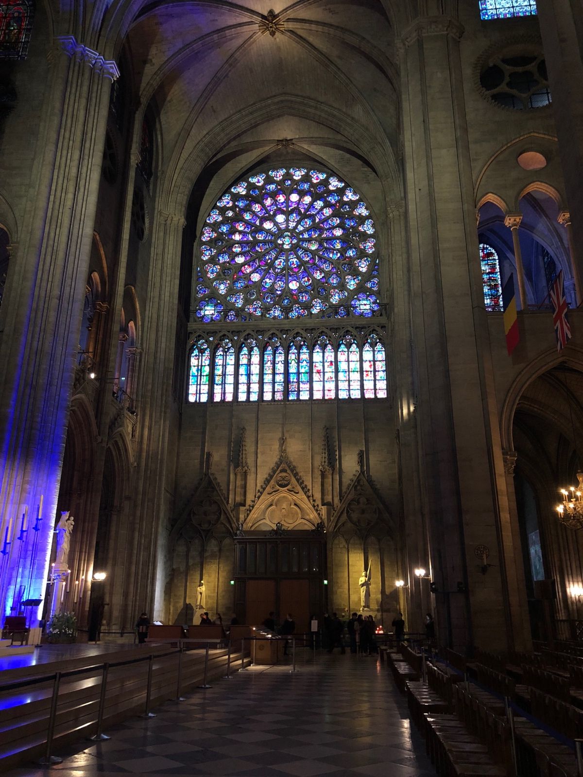 5日目
ノートルダム寺院
コンシェルジュリ
エッフェル塔