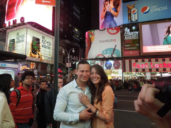 アメリカ(米国)・ニューヨーク「America🇺🇸New York 」の写真：タイムズスクエアの路上で公開プロポーズ♡...