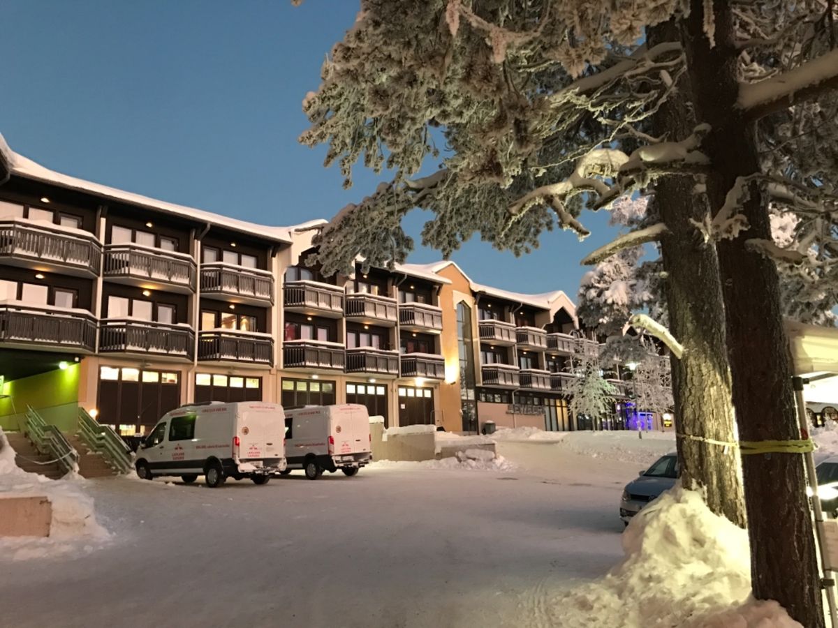 イヴァロ空港に到着。寒すぎて寒すぎて体の芯から凍るかと思いました笑
今回は...
