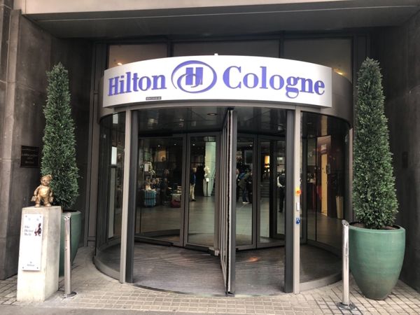 オランダ・パリ「ドイツ・オランダ・ベルギー・フランス」の写真：ホテル🏨
1泊目 ヒルトンケルン
