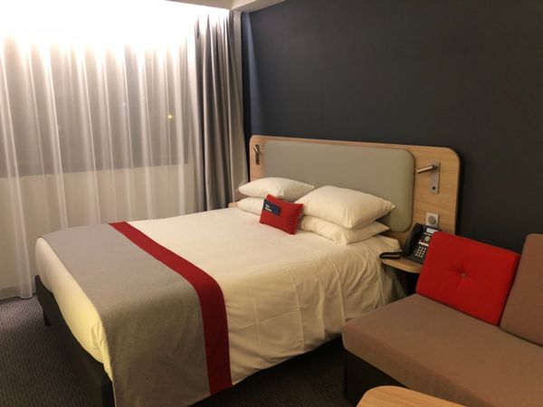 オランダ・パリ「ドイツ・オランダ・ベルギー・フランス」の写真：ホテル🏨
6日目 ホリディイン エクスプ...