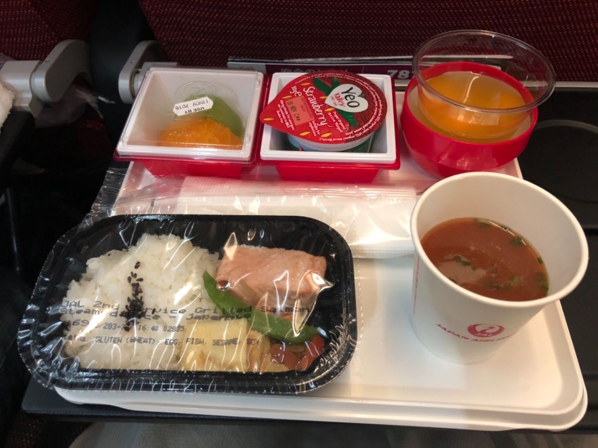 ホテル🏨
6日目 ホリディイン エクスプレス CDG

帰りの機内食