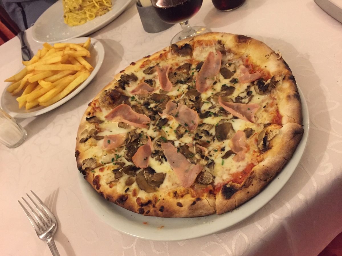 たべたもの
ウィンナーシュニッツェル
グヤーシュ
イタリアンジェラート
ピザ