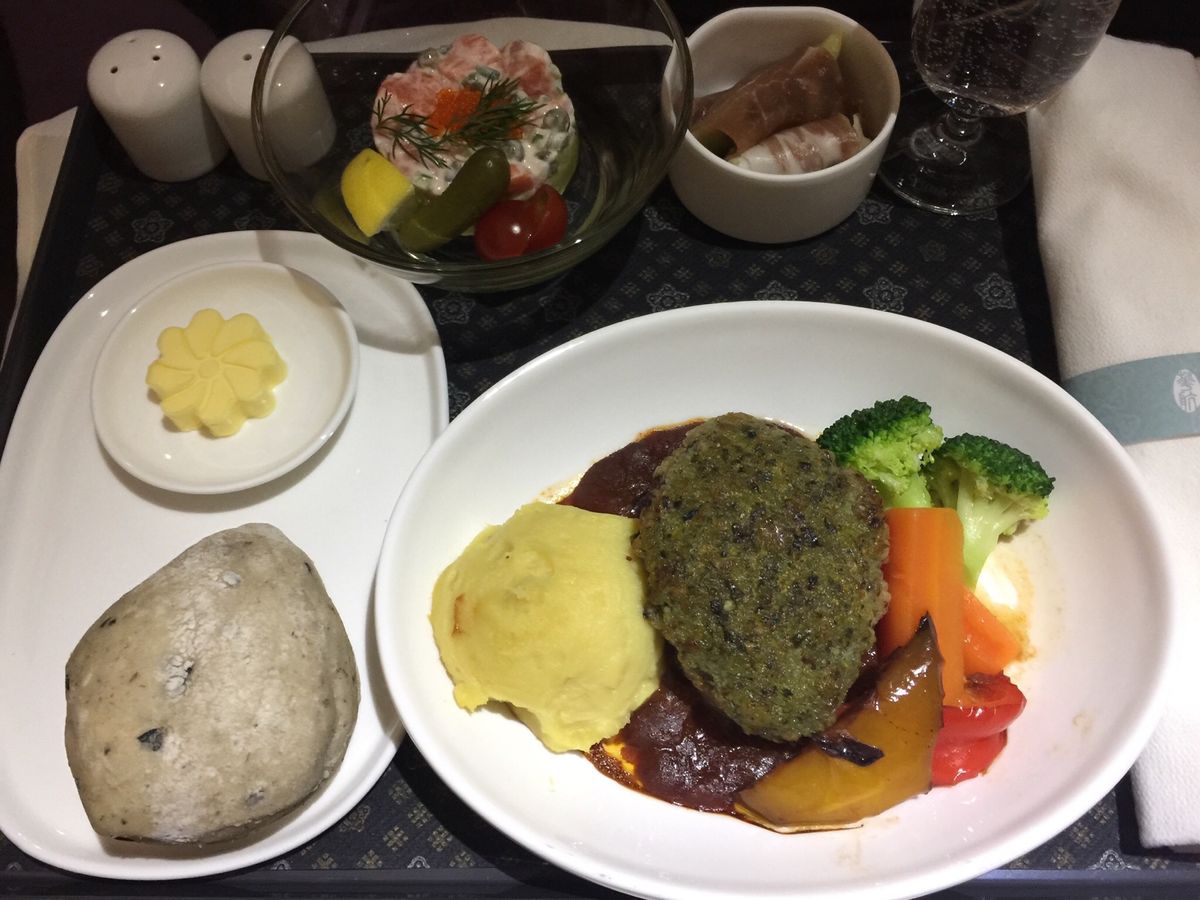 これ、同じ料理に見えます？
温め過ぎでしょー！！