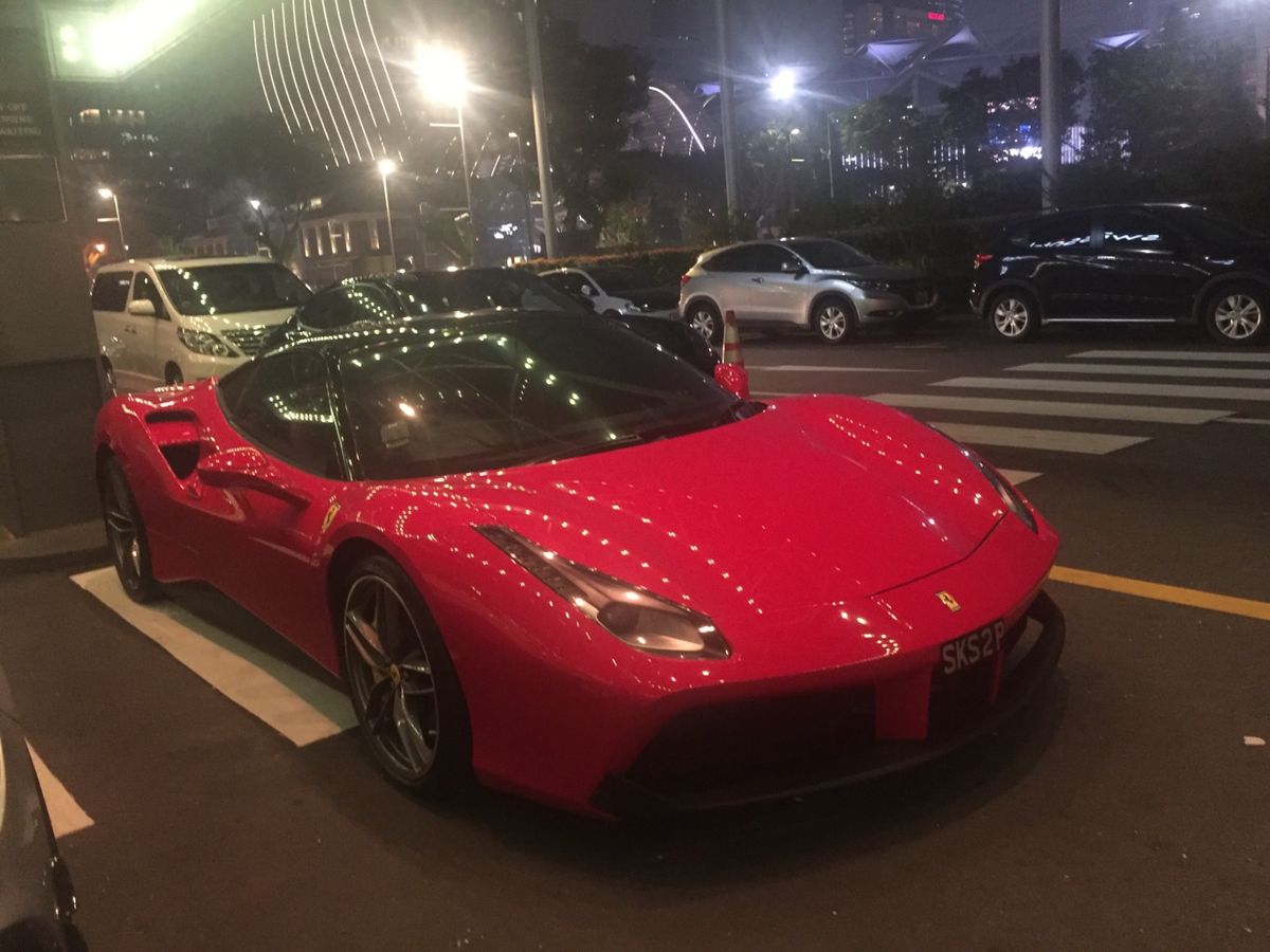 週末はF1シンガポールグランプリらしい。
見てみたかったな。