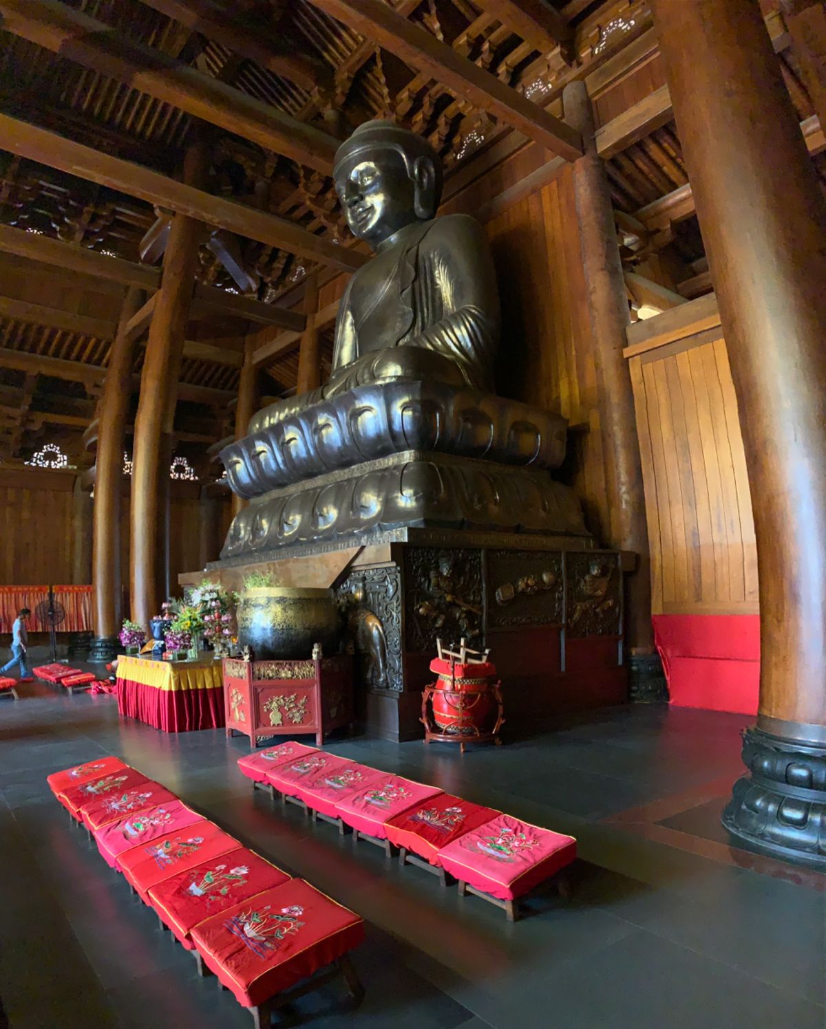 静安寺。
毎月1日と15日は無料になると情報があったが、普通にお金かかりま...