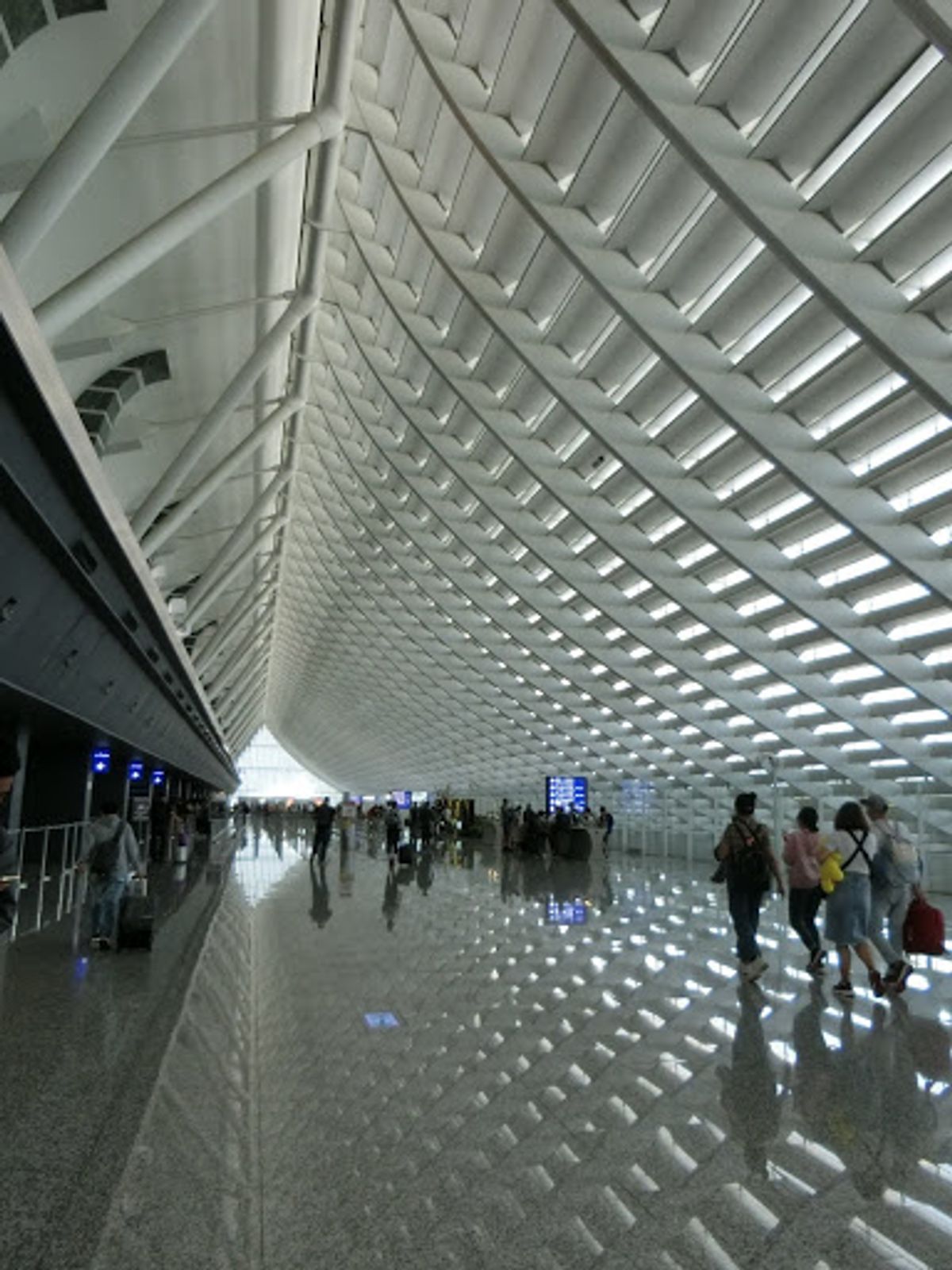 桃園国際空港と限定Easy card150元。