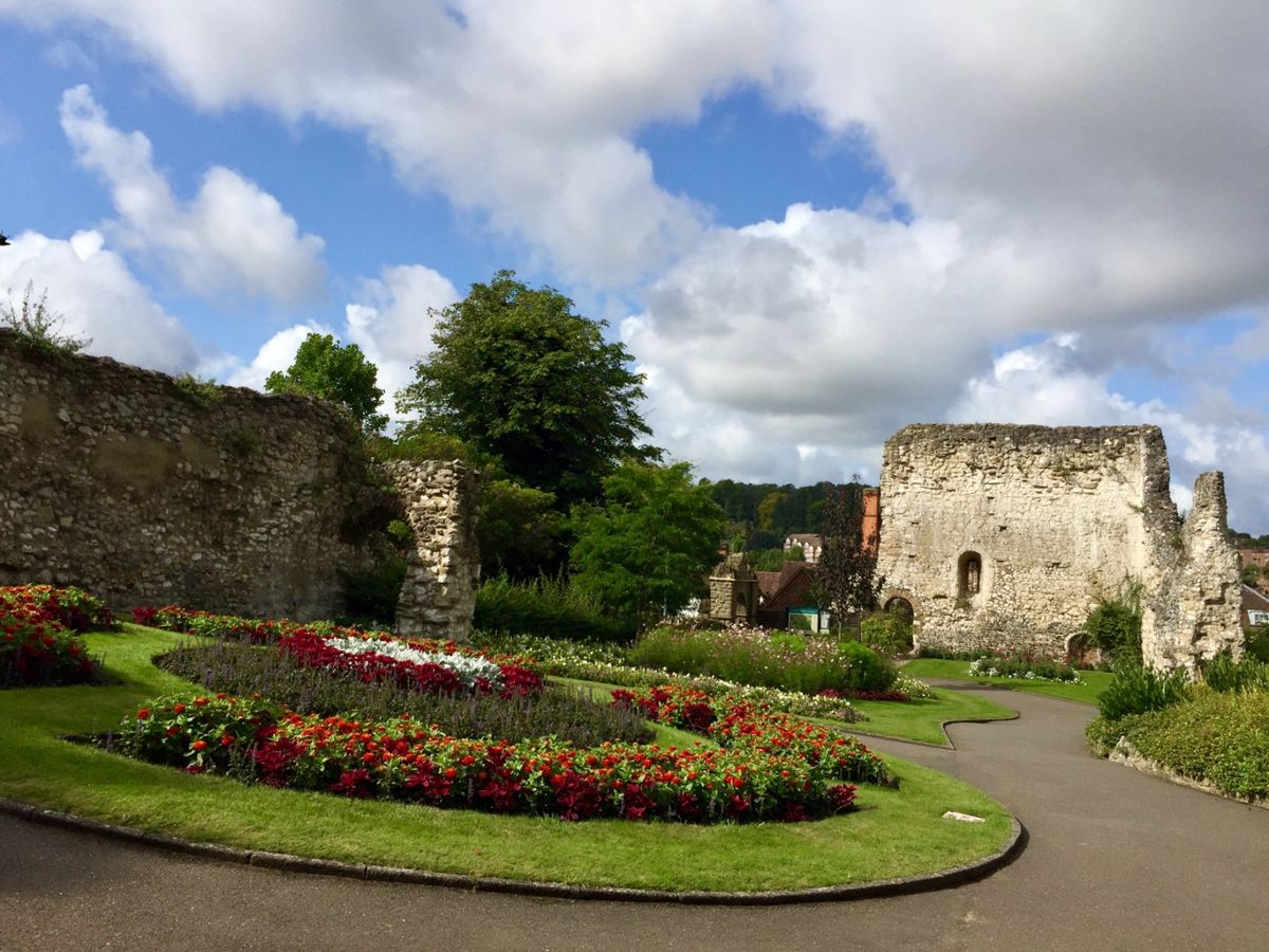 ギルフォード
Guildford