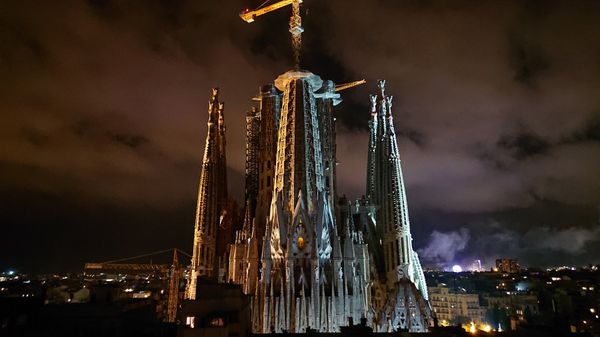 スペイン・バルセロナ　マドリッド　グラナダ「スペイン」の写真：ホテルから見えたサグラダファミリア