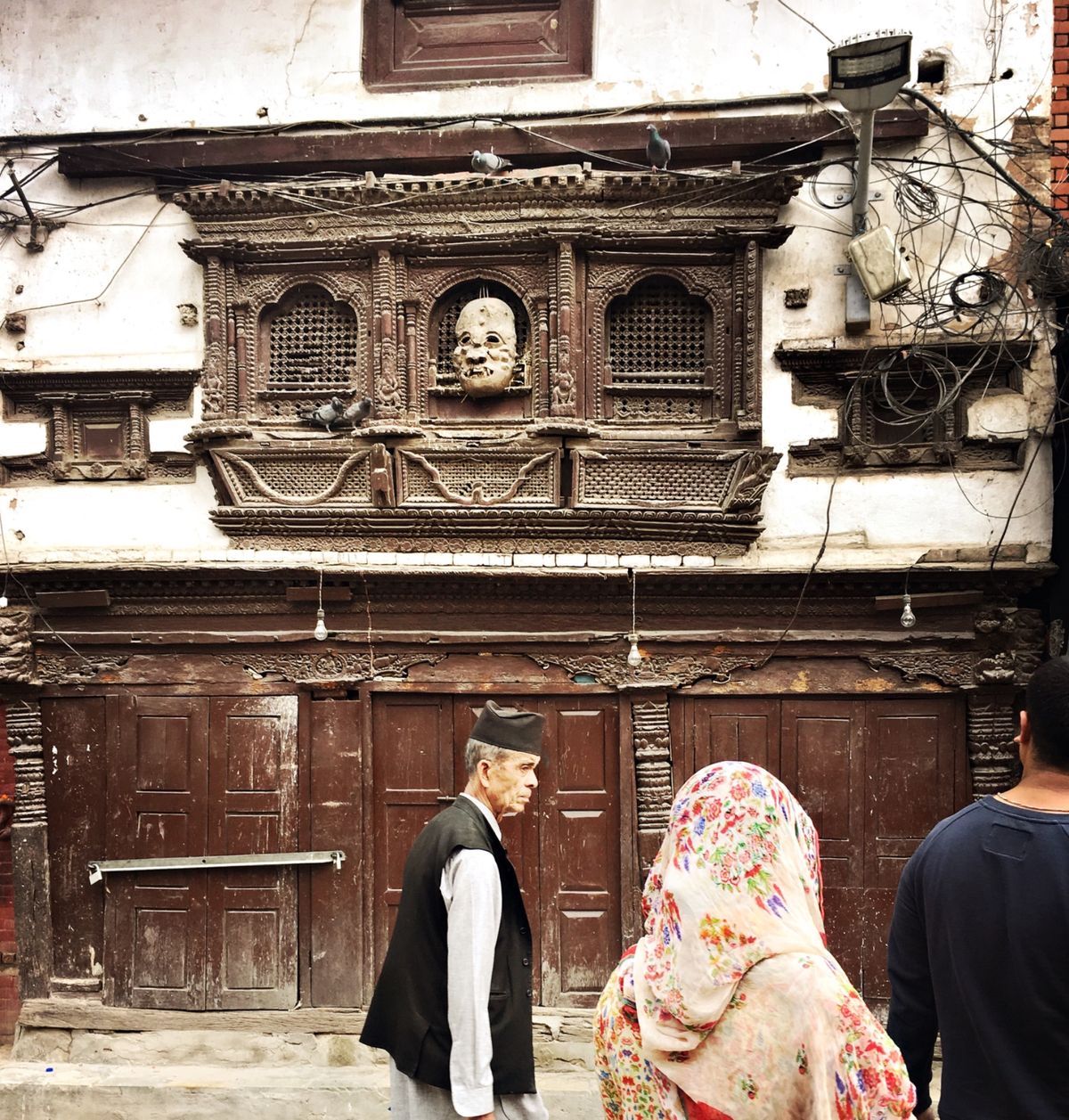 カトマンズのダルバール広場。人と鳩の憩いの場。