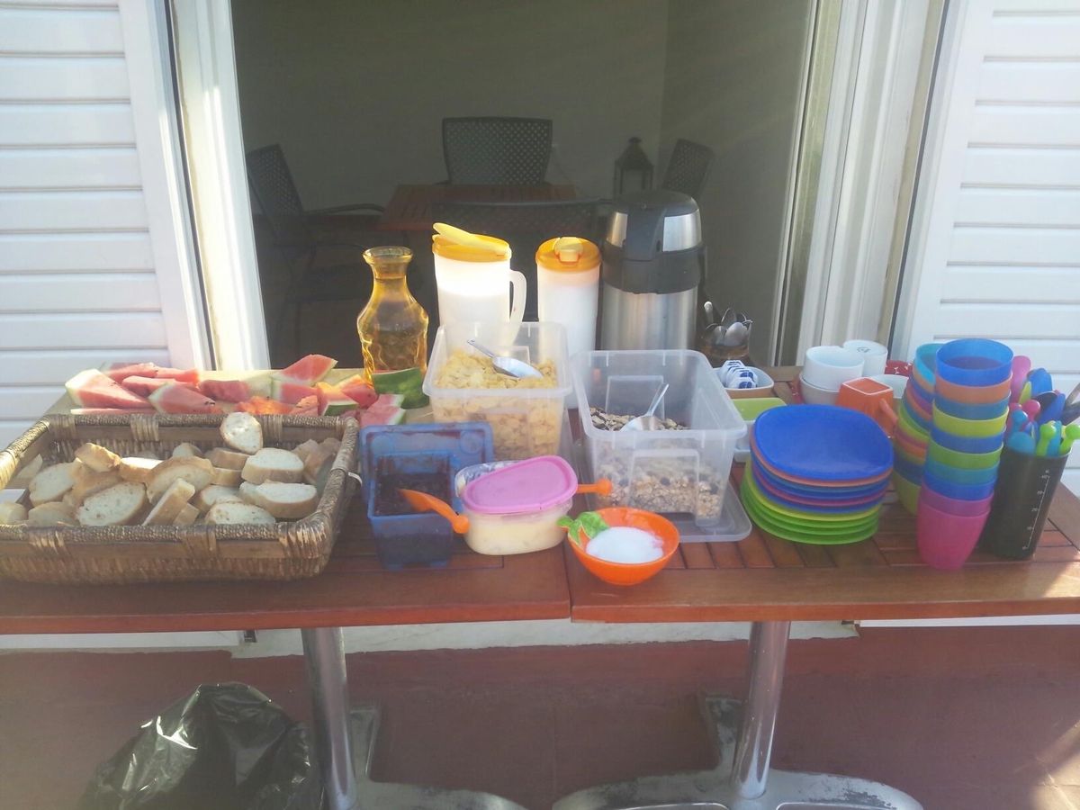 食事はヨーグルトかチーズ系がドカンとのってるタイプが多かったです。4枚目が...