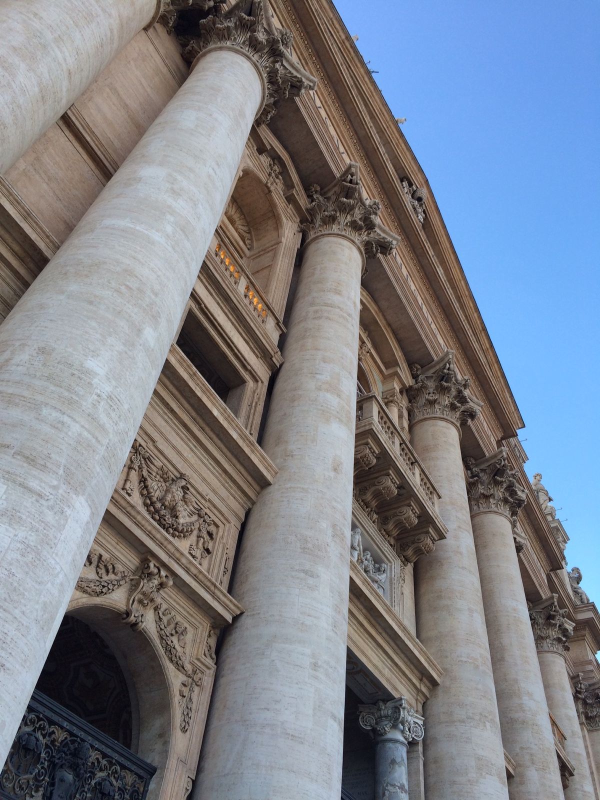 初イタリアは行きたいところが多すぎて、添乗員さん同行のツアーに参加🚩
効率...