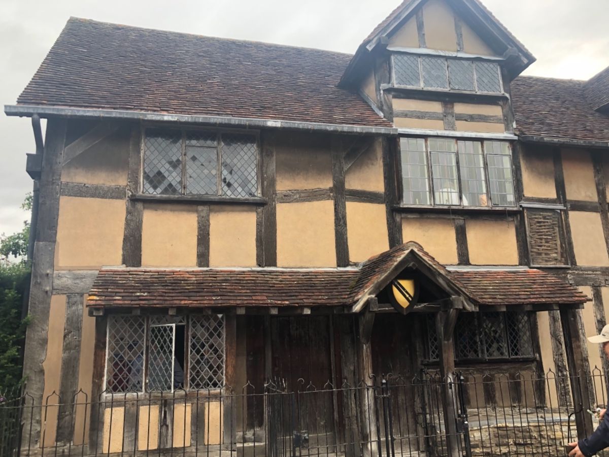 シェークスピアって本当に実在したんだな、と不思議な気持ちに。Stratfo...