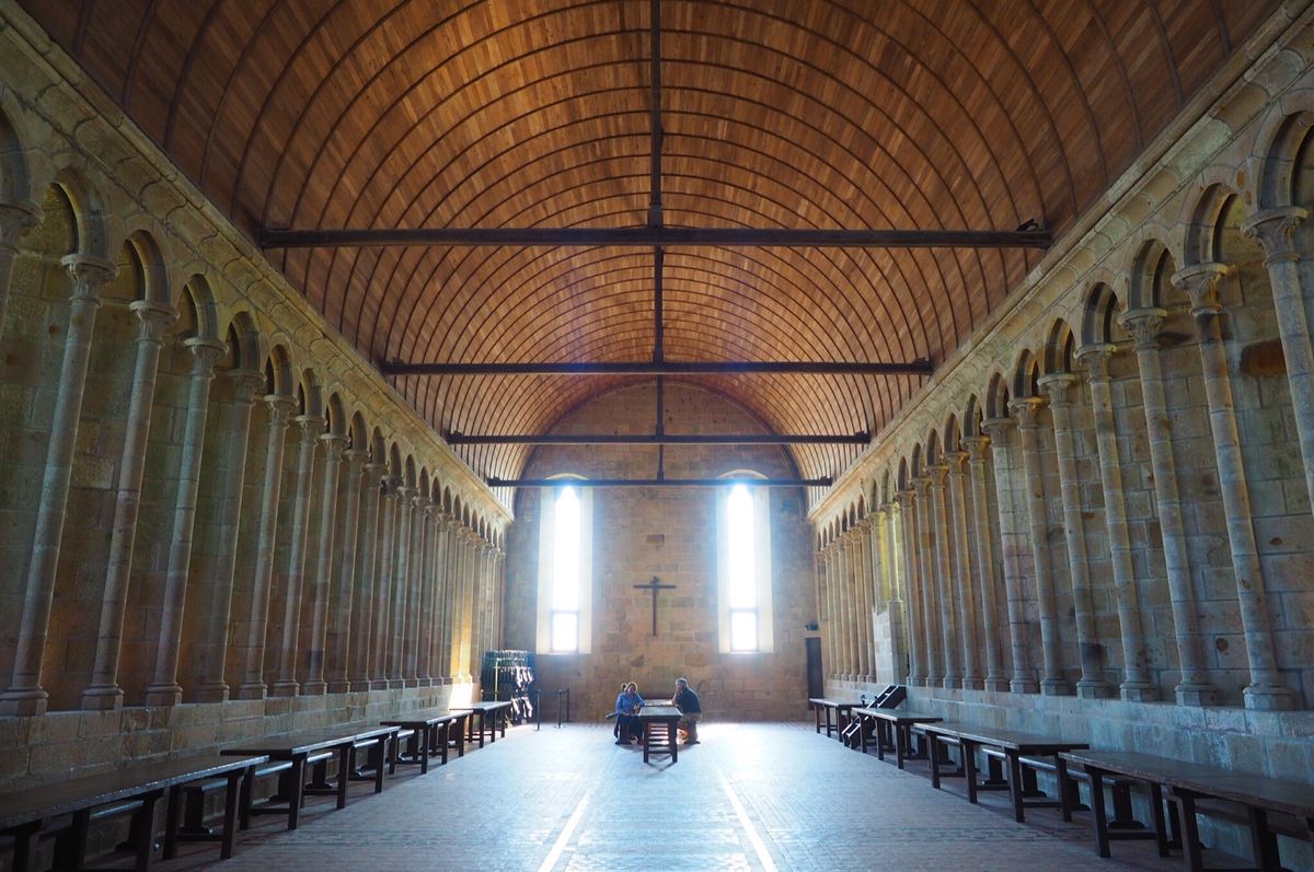 モンサンミッシェル
一泊して、静寂につつまれる夜と早朝のモンサンミッシェル...