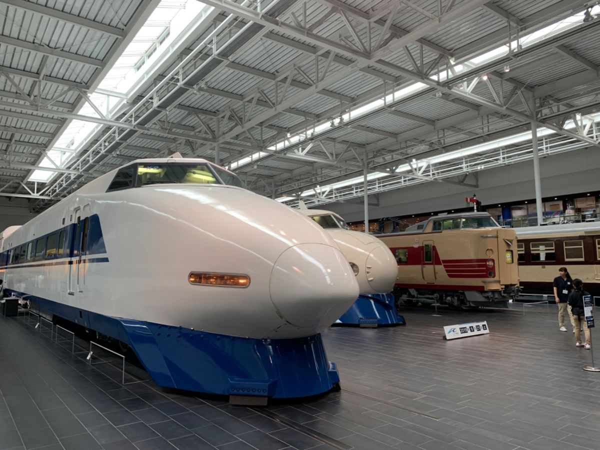 リニア鉄道館。
最新の新幹線から、歴代の電車機関車までを見て周れる。
電車...