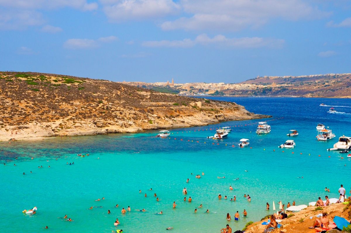 コミノ島のブルーラグーン