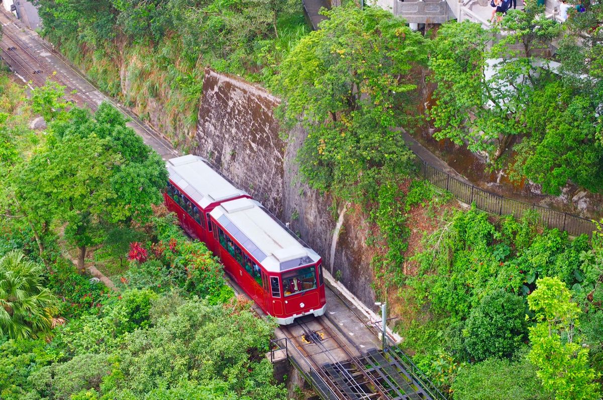 ビクトリアピーク。
前々日の夜に行ったら、まさかのもやで全く夜景が見えず。...