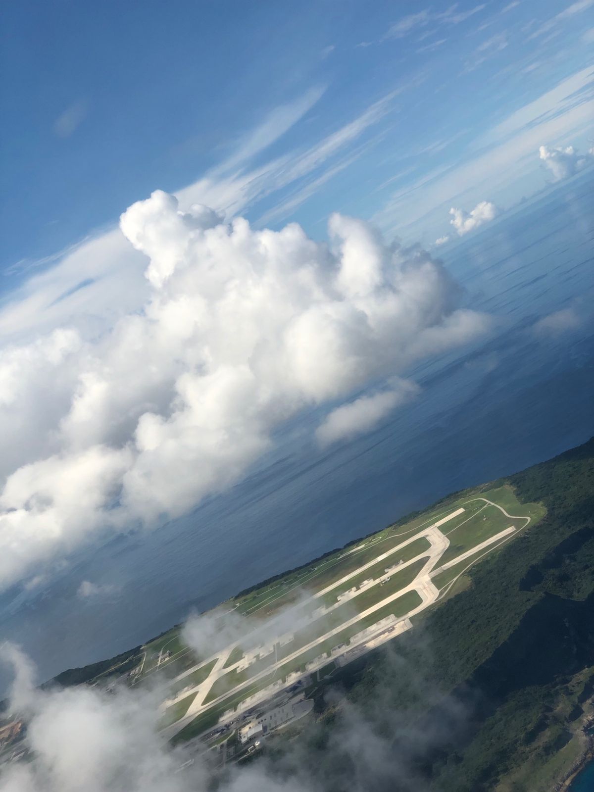 はじめてのLCC、jeju air でグアムへ
第三ターミナルの遠さとショ...