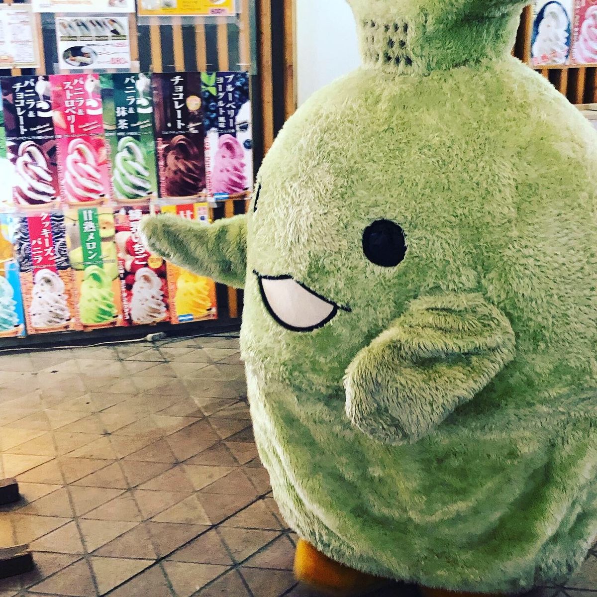 思いつきで愛 地球博公園へ。サツキとメイの家は当日チケット完売により遠目で...