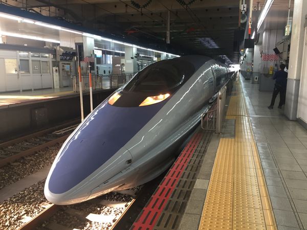 日本・新大阪「山陽新幹線 サイコロ🎲の旅」の写真：山陽新幹線を博多から新大阪まで。。。
...