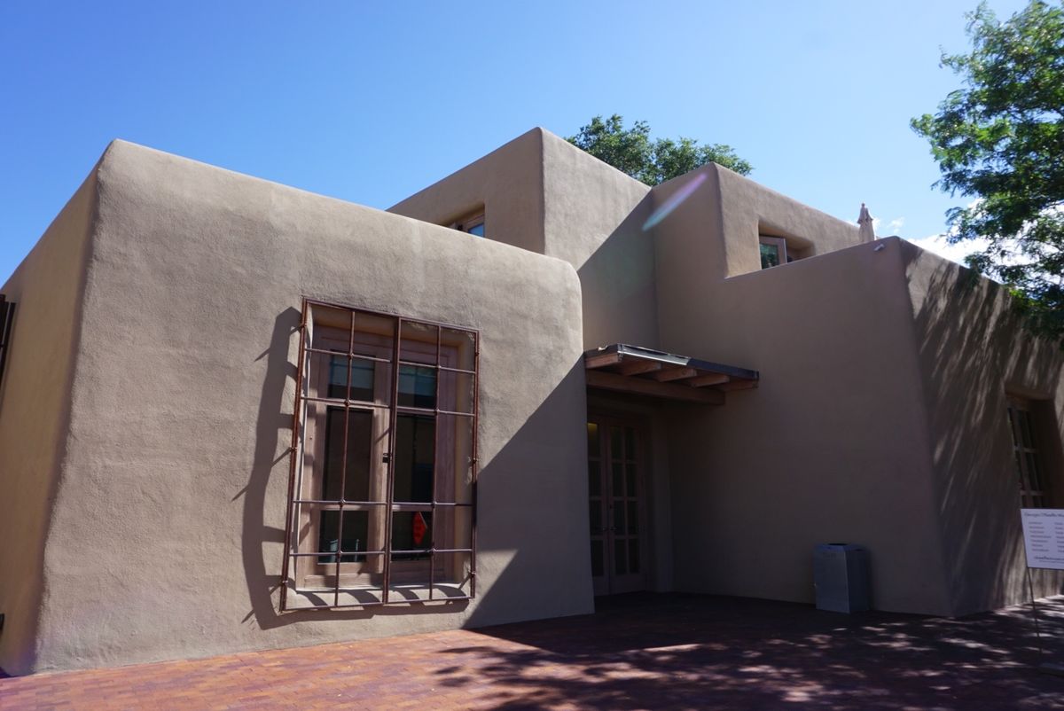 サンタフェのアドビ建築(土壁の建物)が本当にステキでした♡