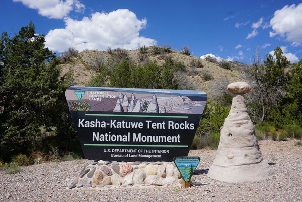 アメリカ(米国)・サンタフェ、テントロックス「ニューメキシコ・サンタフェ」の写真：アルバカーキ国際空港からサンタフェに向か...