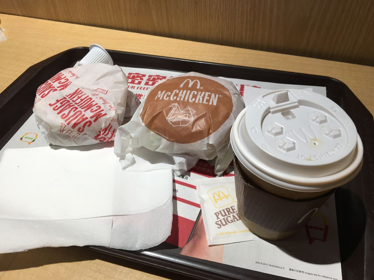 おきまりのスタバにマック🍟
アニエス・ベーカフェのケーキは味も美味しいかっ...
