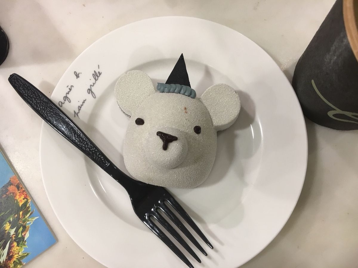 おきまりのスタバにマック🍟
アニエス・ベーカフェのケーキは味も美味しいかっ...