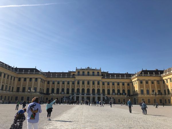 オーストリア・ウィーン「ウィーン旅行」の写真：1日目、シェーンブルン宮殿へ。
ホテル...