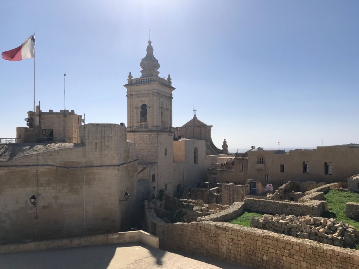 ゴゾ島
マルタ島から船で2時間ほどの歴史ある島