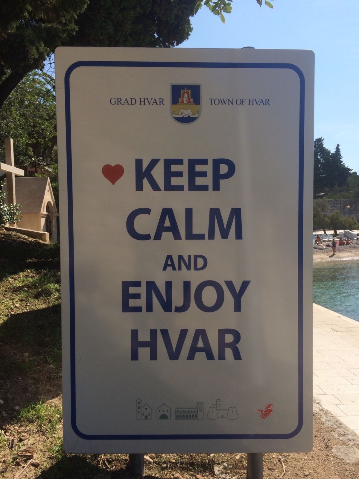 ドゥブロブニクから、ヤドロリニアのフェリーで、ムリェト島、コルチュラ島を経...