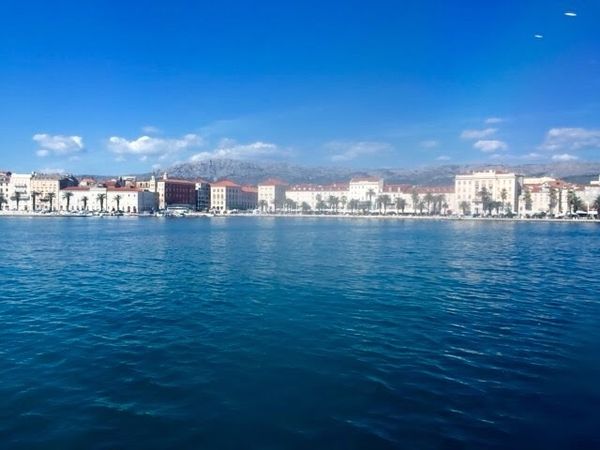 クロアチア・ドゥブロヴニク「バルカン半島一人旅」の写真：フヴァル島から、フェリーでスプリトへ。