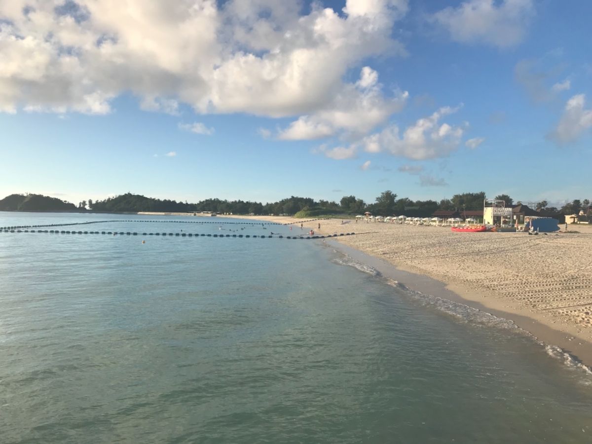 オクマリゾートのプライベートビーチ