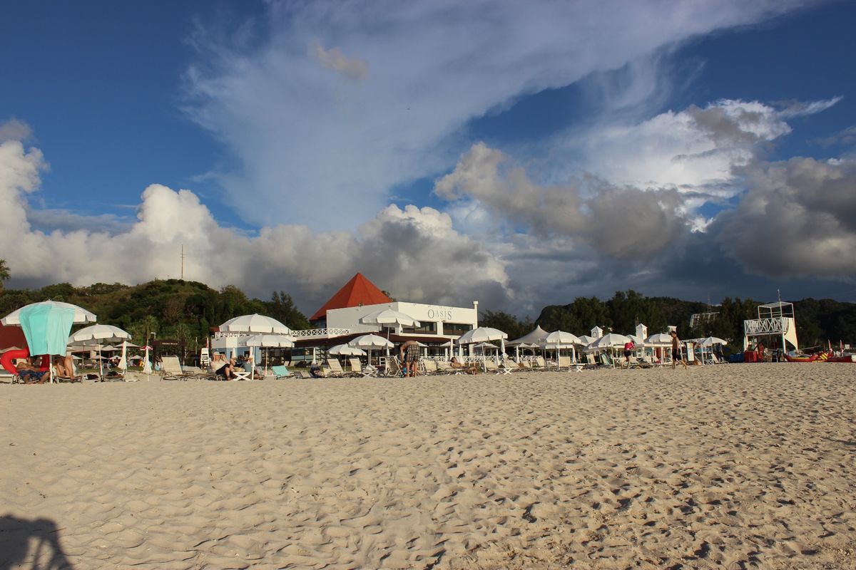 オクマリゾートのプライベートのビーチ