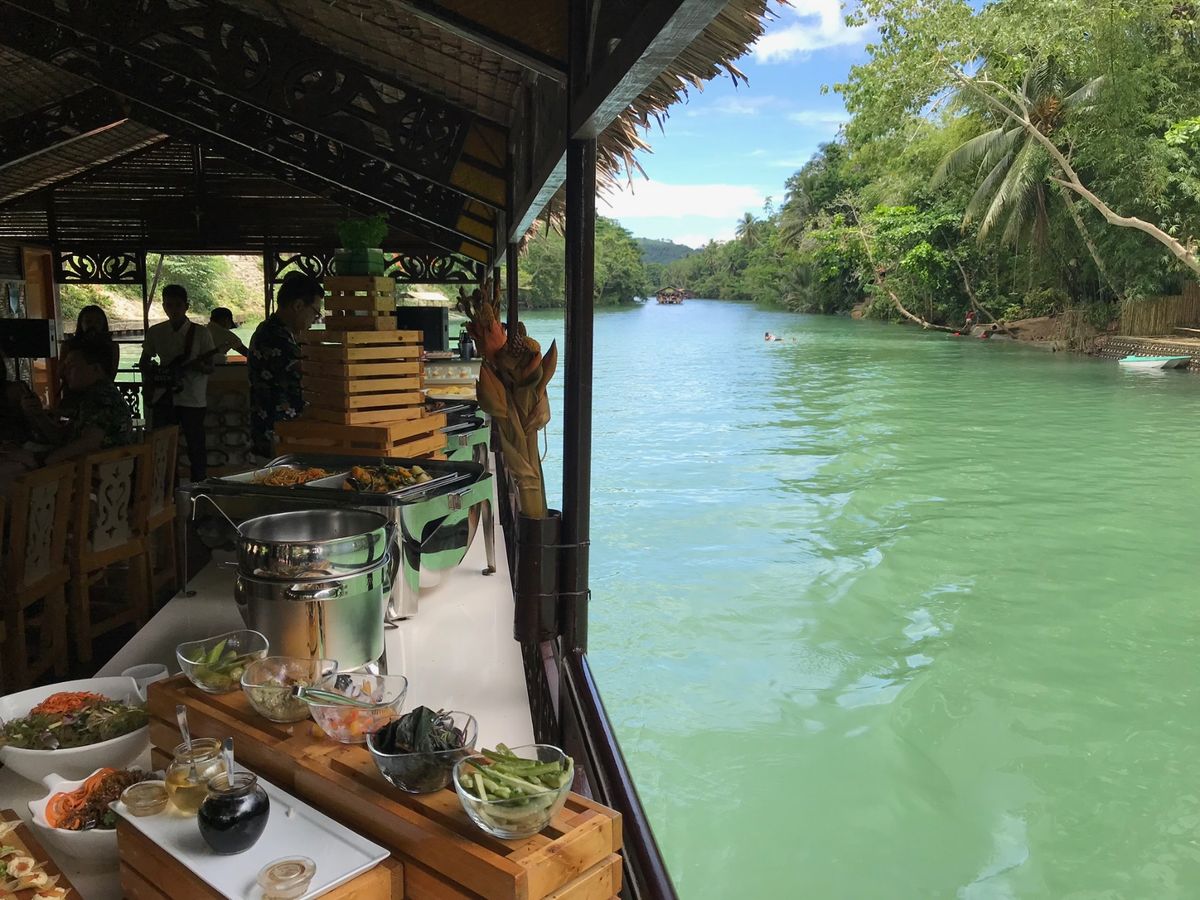 ボホール島のリバークルーズ