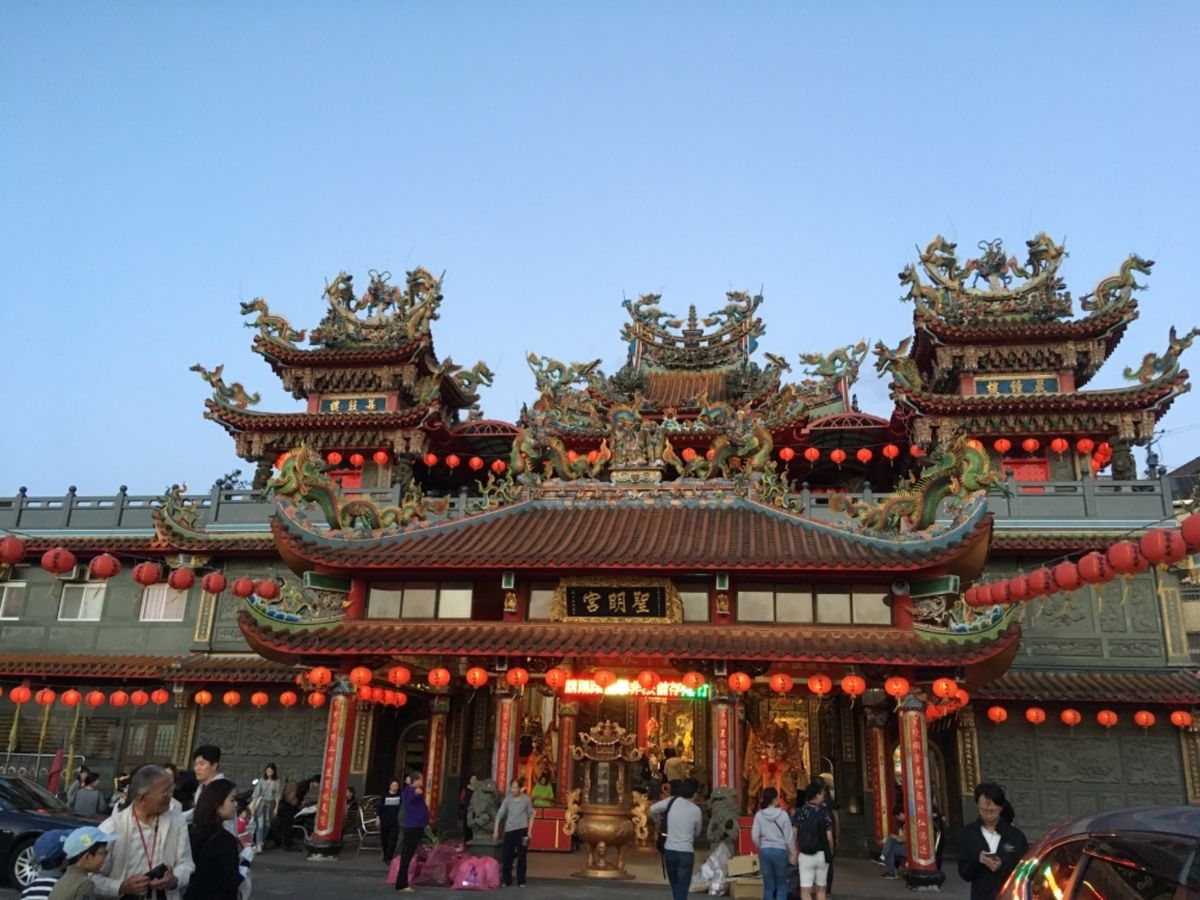 台北からバスで九份へ。
夕方に到着して、徐々に日が暮れて行きました。