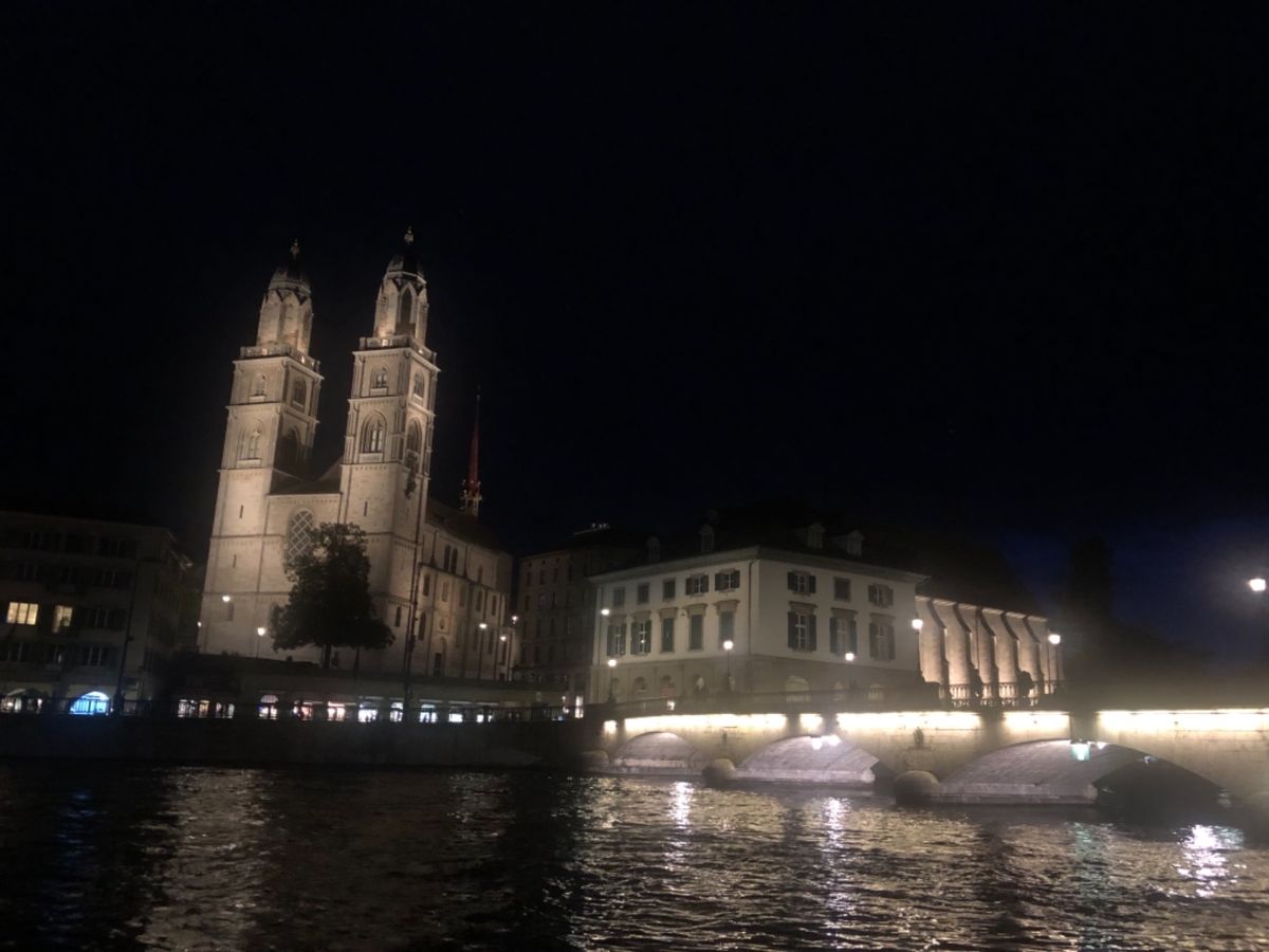 夜のチューリッヒ