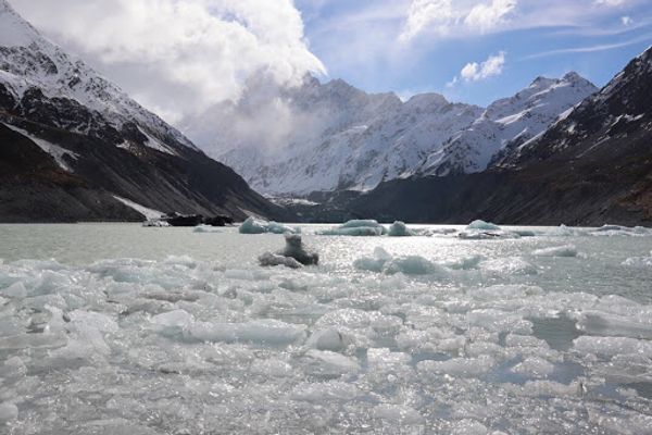 ニュージーランド・テカポ、マウントクック、クイーンズタウン、クライストチャーチ「冬のニュージーランド南島」の写真