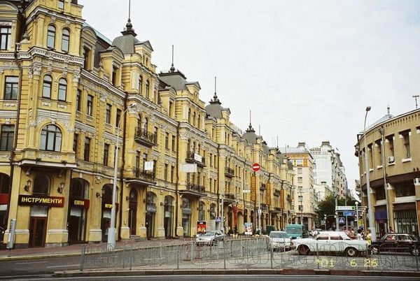 ウクライナ・キエフ「2005年 ウクライナ オレンジ革命直後 ユーシェンコ政権下のキエフ」の写真:キエフ郊外