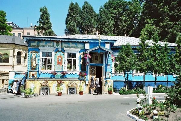 ウクライナ・キエフ「2005年 ウクライナ オレンジ革命直後 ユーシェンコ政権下のキエフ」の写真:地元の教会