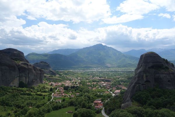 ギリシャ・アテネ「2019年GW ロンドン&ギリシャ」の写真：メテオラ。アテネから電車で片道5時間。で...