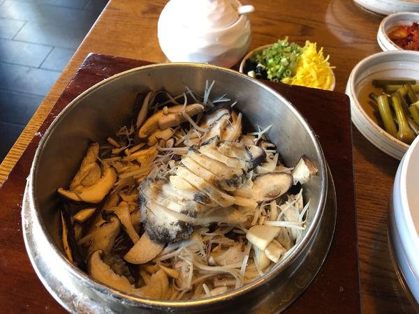 大韓民国 (韓国)・ソウル「ソウル」の写真：鮑の釜飯、キムチチゲ、カンジャンセウ、ス...