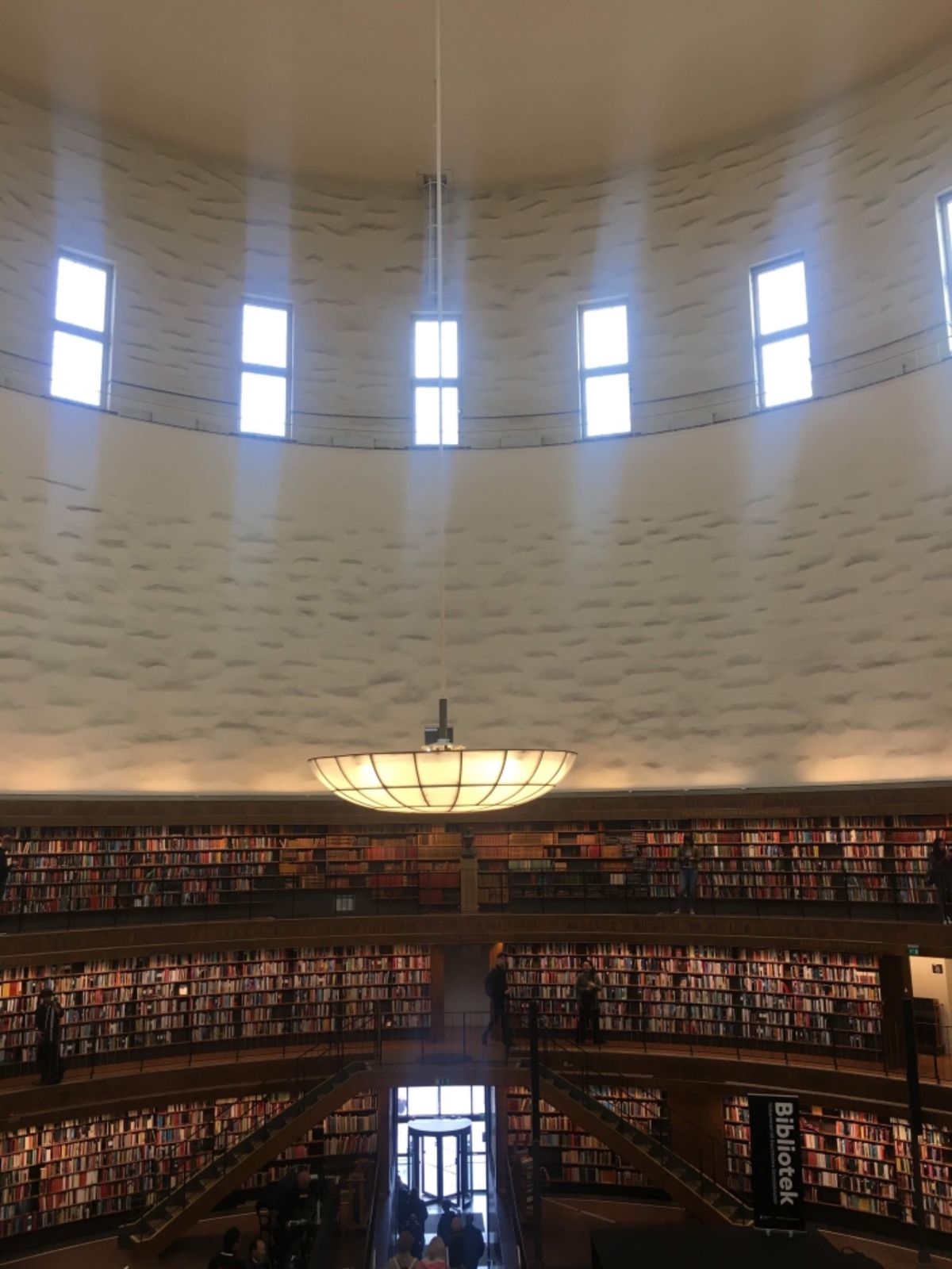 ストックホルム市立図書館
Stockholms stadsbibliotek
