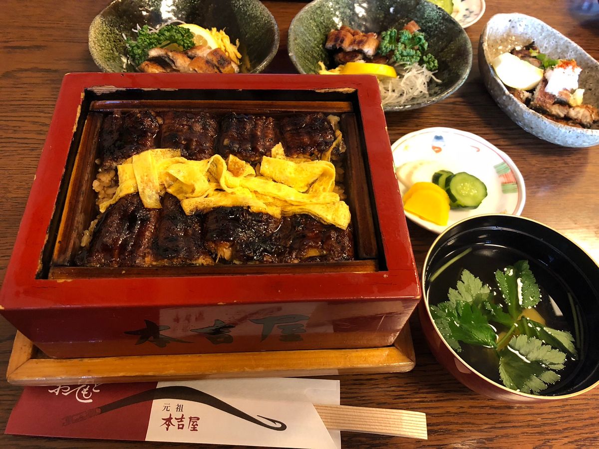 柳川下りと蒸籠蒸し。