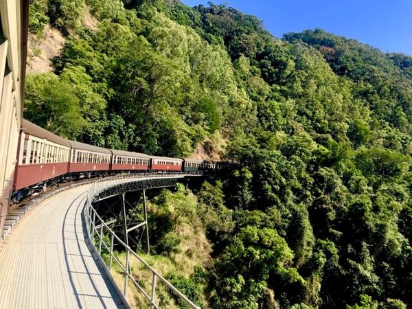 オーストラリア連邦・ケアンズ、ウルル「オーストラリア」の写真