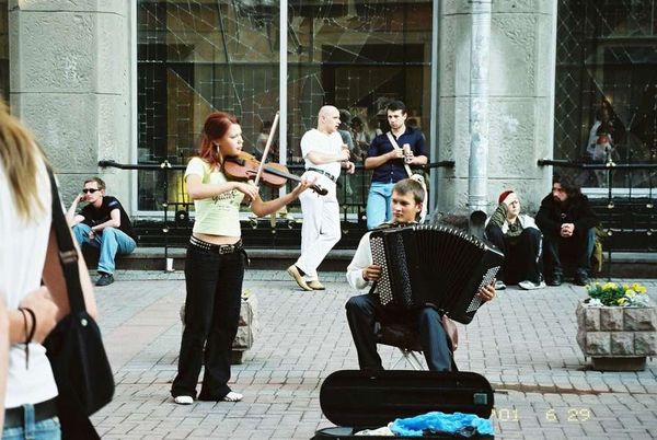 ロシア連邦・モスクワ「2005年 ロシア　過去の共産主義の凝縮、モスクワ市内散策 」の写真：トヴェルスカヤ通り