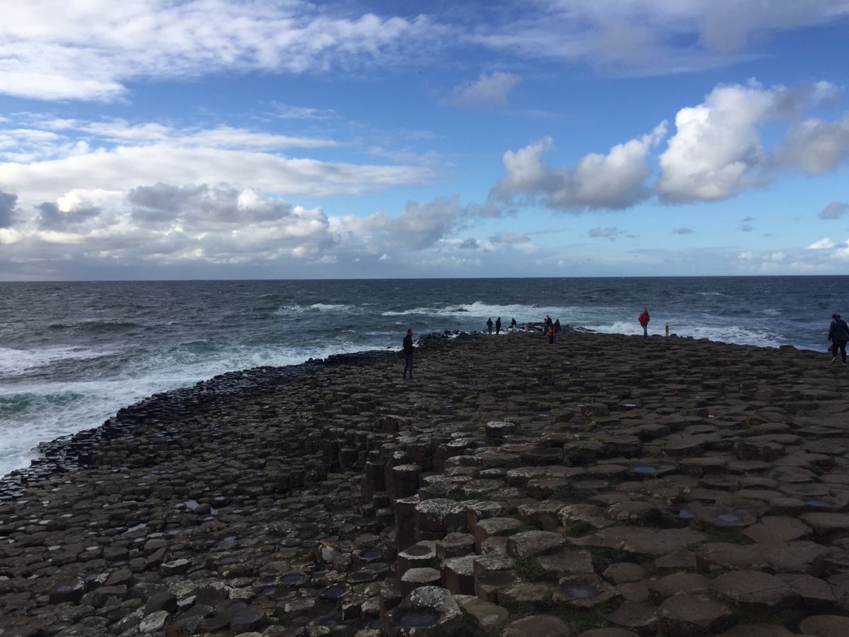 ここも北アイルランド。ジャイアンツコーズウェイ。この世の果て感が半端なかった。