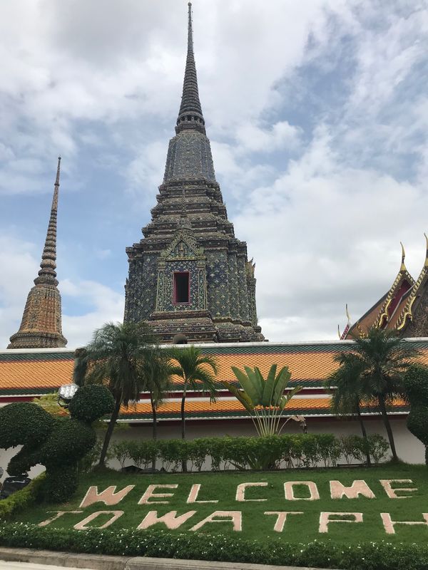 タイ・バンコク「タイ」の写真：ワットポーとその周辺を散策。大仏が巨大だった。